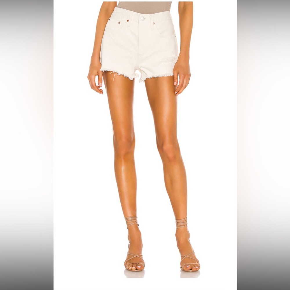 Levis 501 Shorts in natural instinct